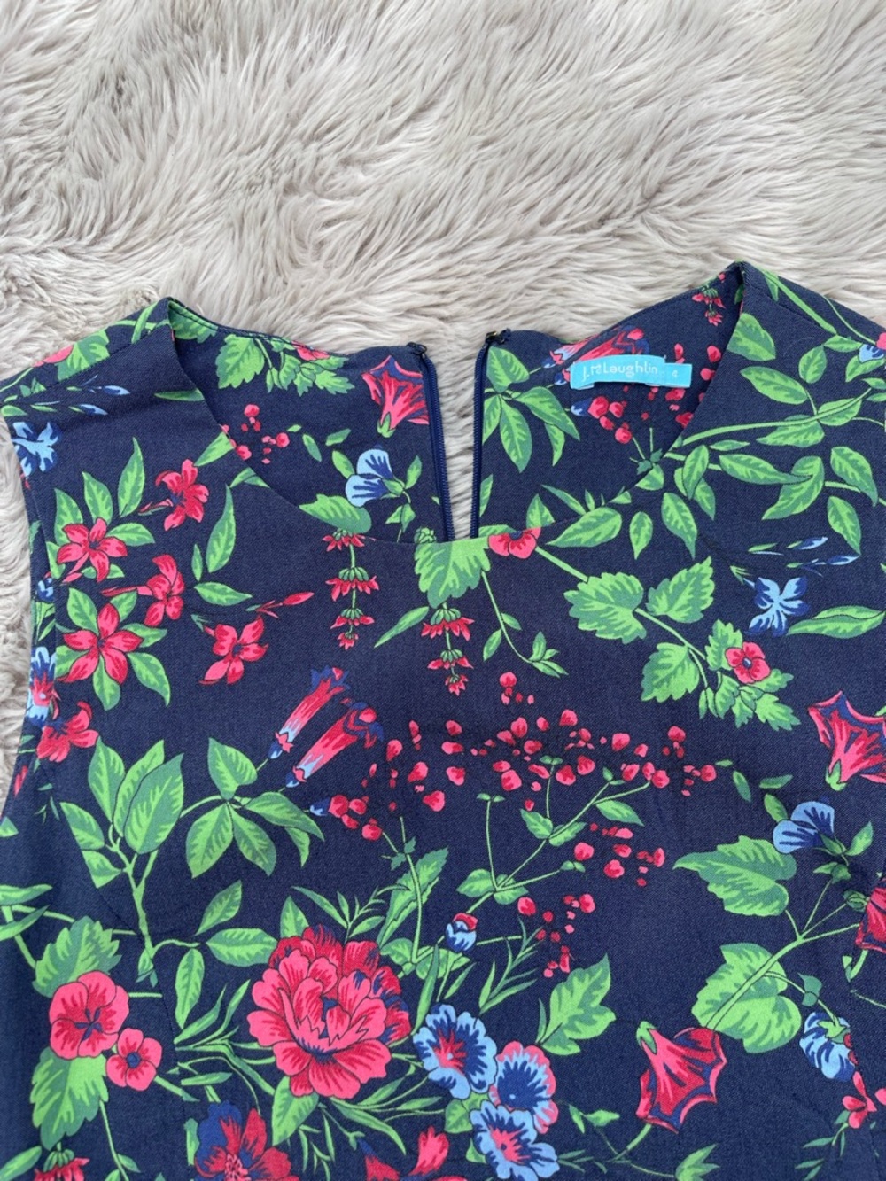 J. McLaughlin Amelia Navy/Multicolor Floral Stretch Sleeveless Top Size 4 Tank - Picture 9 of 12